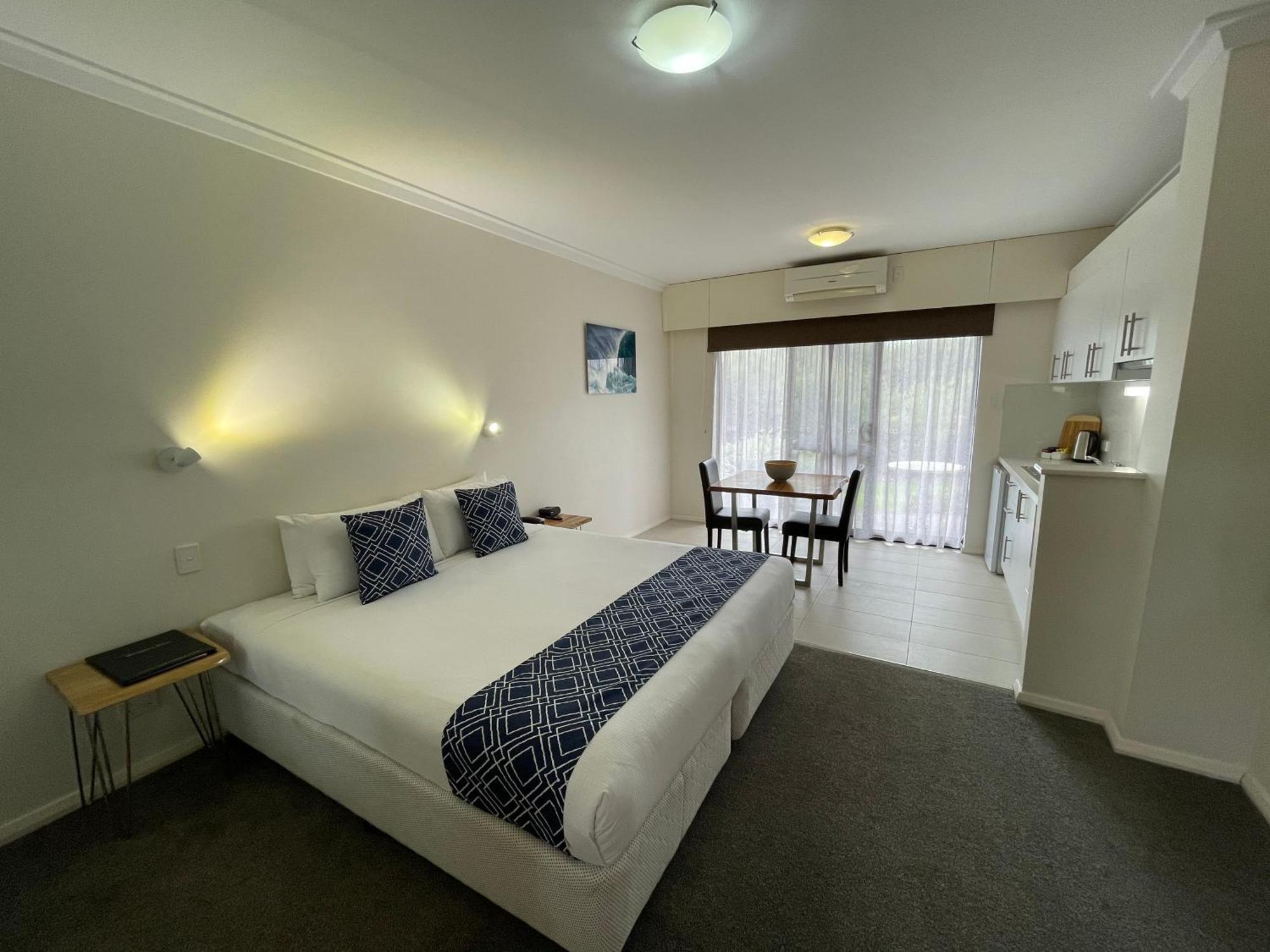 Margarets Beach Resort Gnarabup Buitenkant foto